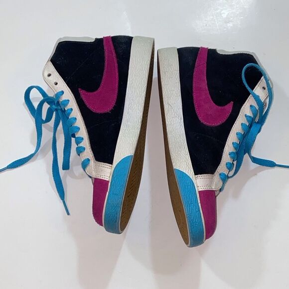 Nike Blazer Mid 6.0 High-Tops with Magenta and Teal Highlights Women Shoes z,8US - Picture 4 of 16